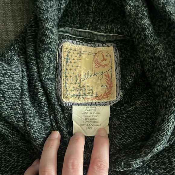 Long Billabong Sweater - Picture 3 of 6